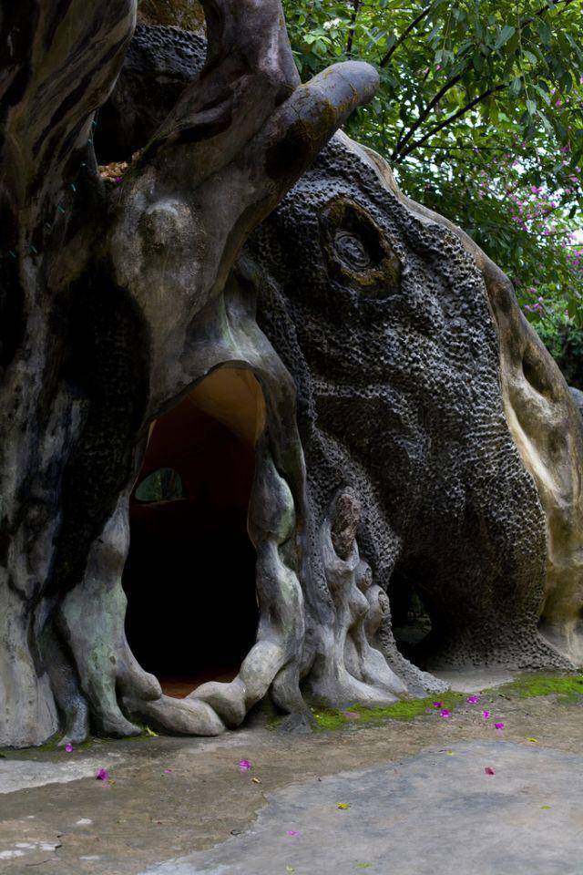 Dalat Crazy House 25