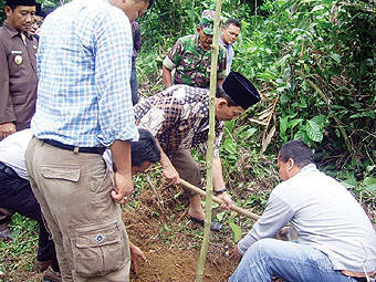 Bupati Tapsel Imbau Warga Jaga Kekompakan 72617272bde4819b647a5b571abb3d9ef249c34 Bupati Tapsel Imbau Warga Jaga Kekompakan